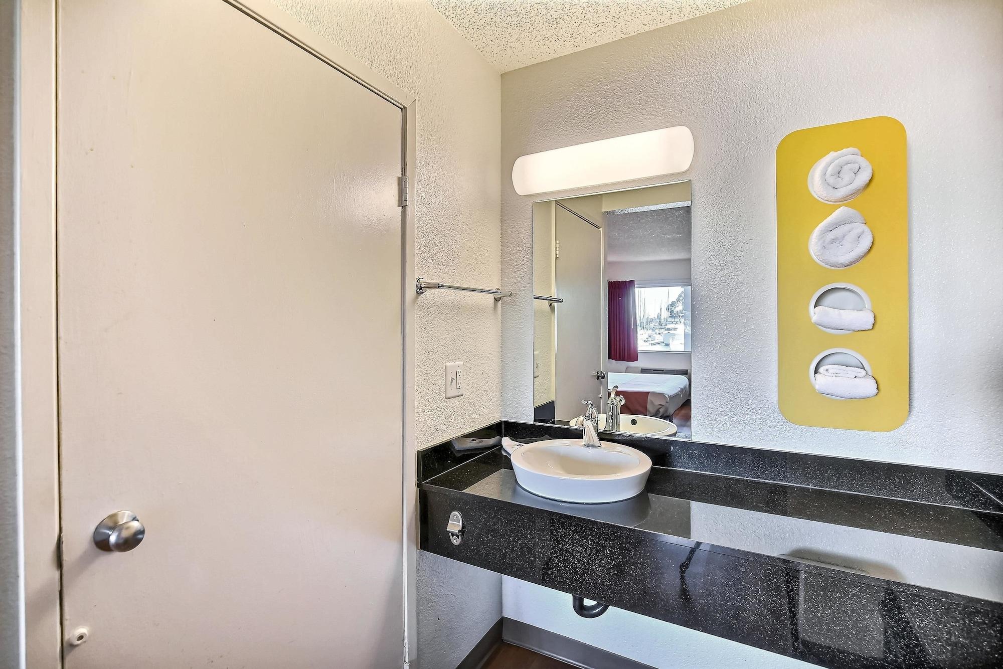 Motel 6-Oakland, Ca - Embarcadero Esterno foto