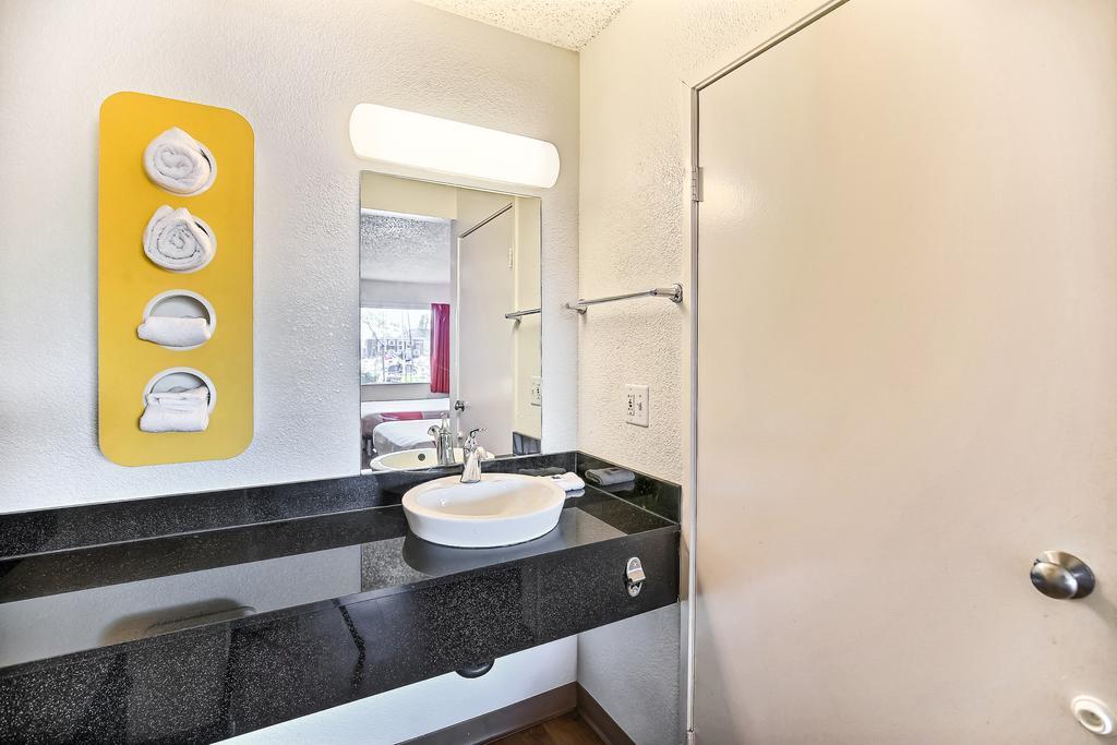 Motel 6-Oakland, Ca - Embarcadero Esterno foto